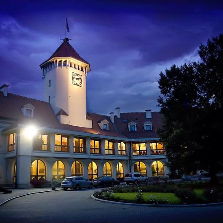 Hotel Zamek Pultusk Dom Polonii Buitenkant foto