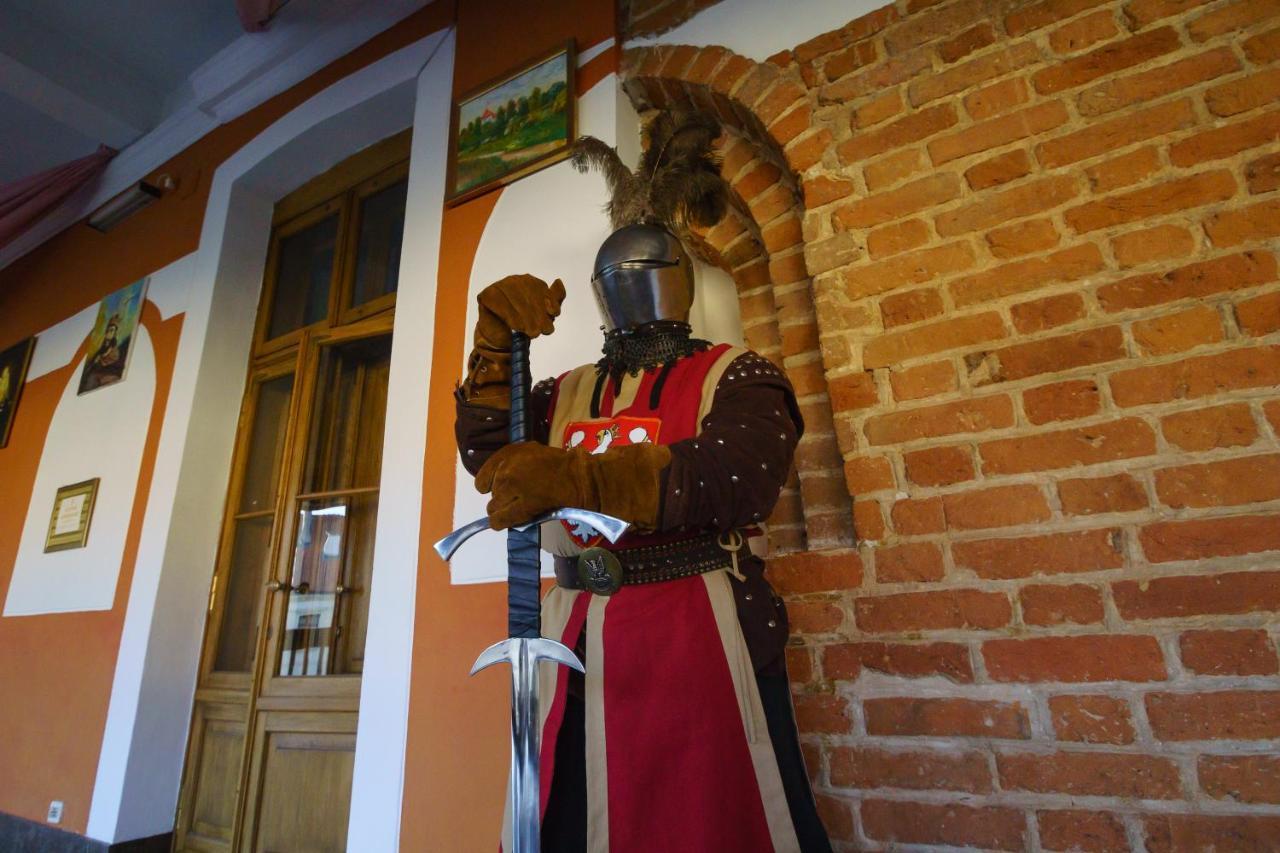 Hotel Zamek Pultusk Dom Polonii Buitenkant foto